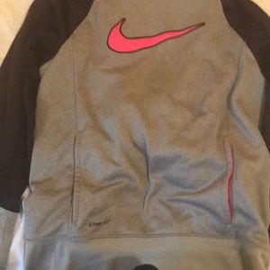 nike sweatshirt